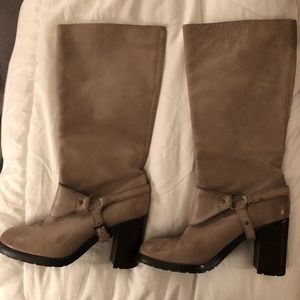 Ralph Lauren Grey Boots👢